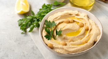 healthy snack fresh hummus multigrain crackers