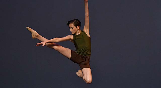 Lex Fowler performs at the World Ballet Competition. Photo credit: Michael Cairns