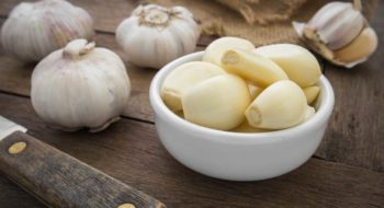 Peeled garlic in bowl