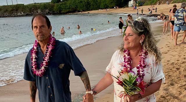 With Scott Jenkins in remission from cancer, he and Teresa were finally able to take a long-awaited trip to Hawaii in 2009 to renew their wedding vows.