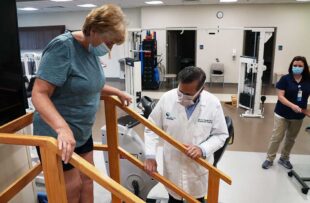 Murrells Inlet resident Mary Hoffman is grateful for the coordinated care available at Tidelands Health Medical Park at The Market Common, which has allowed her orthopedic surgeon, Dr. Mark Rowley, to check in on her as she undergoes physical therapy following replacement of her right knee.