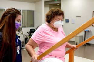 With the help of her expert care team at Tidelands Health, Debra O’Dell is walking without pain for the first time in years.