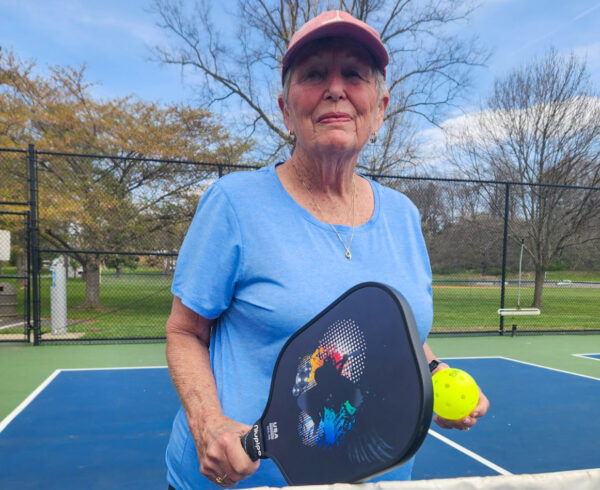 Elizabeth Hurtekant playing pickleball