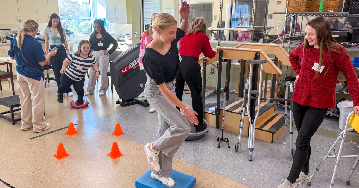 High school students interested in pursuing careers in rehabilitation therapy got a behind-the-scenes lesson from experienced therapists Thursday during a unique event at Tidelands Health.